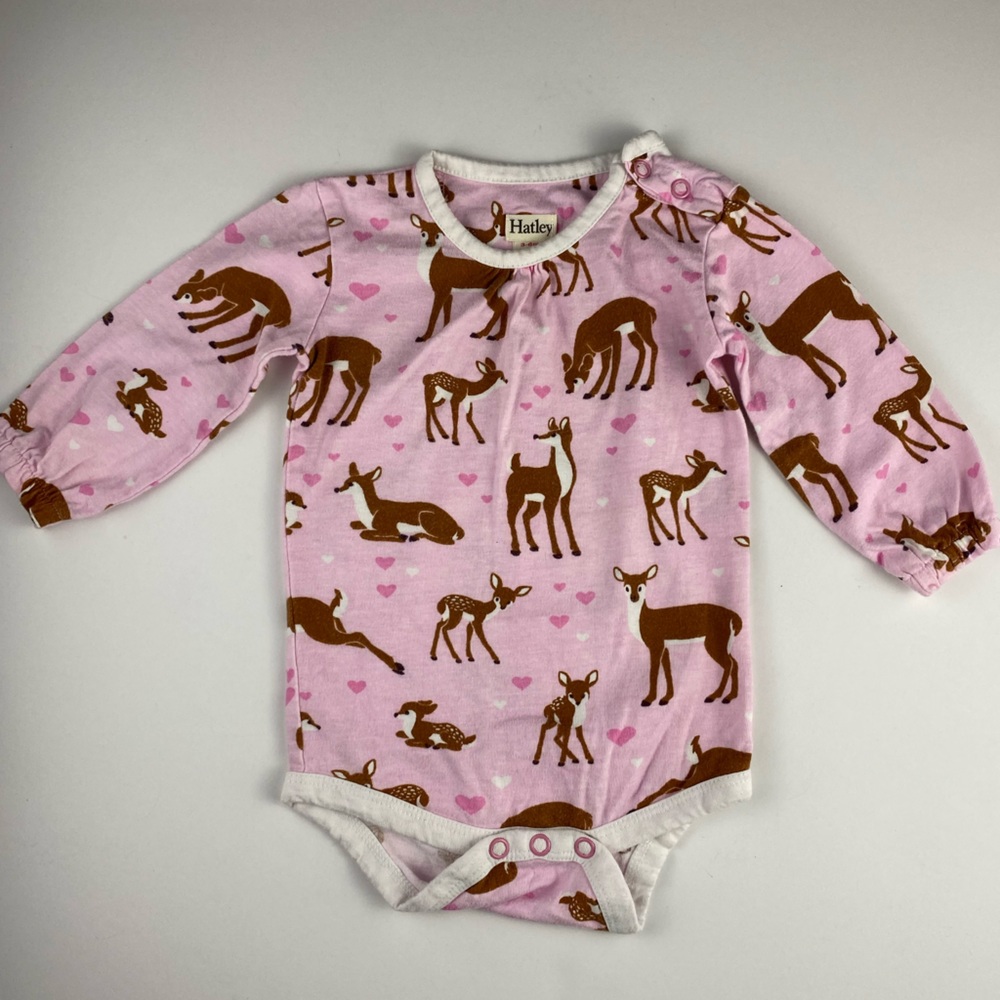 Hatley Pink Allover Hearts and Deer Print Long Sleeve Bodysuit 3-6 Months